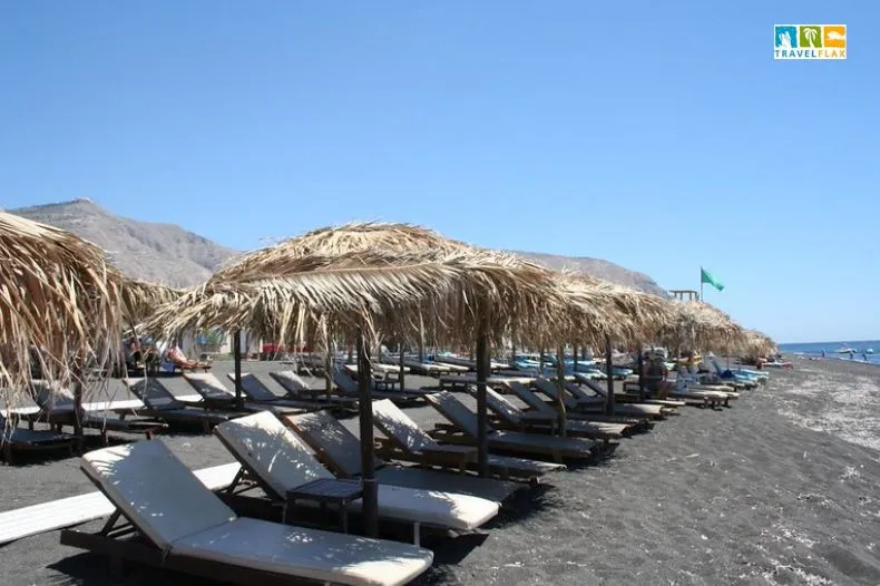 Perivolos Beach, Santorini