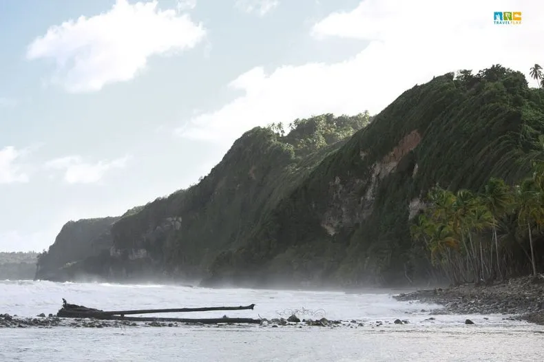 Rosalie Bay Beach, Dominica